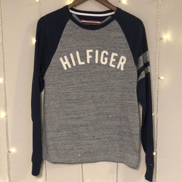 NWOT Long Sleeved Tommy Hilfiger Short Size S - Picture 1 of 7